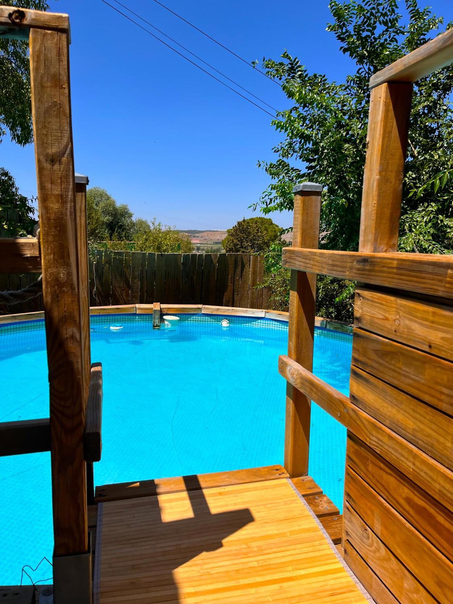 Fee4Me Cabin With Pool And Garden San Martín de la Vega Dış mekan fotoğraf