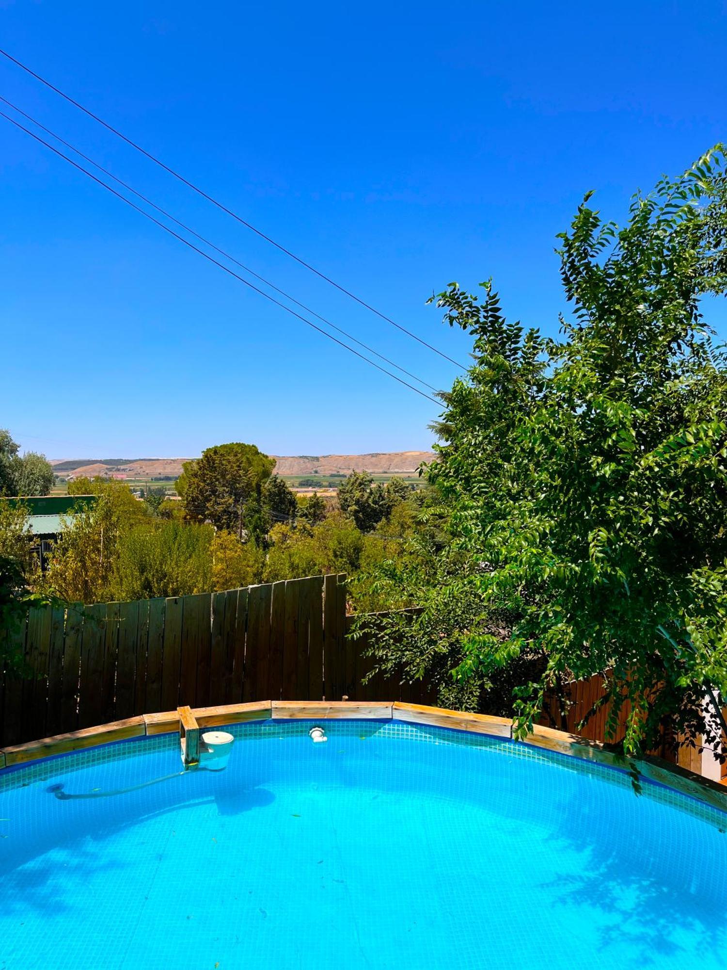Fee4Me Cabin With Pool And Garden San Martín de la Vega Dış mekan fotoğraf